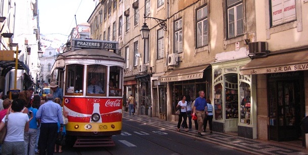 Tram Lissabon (c) Anja Knorr